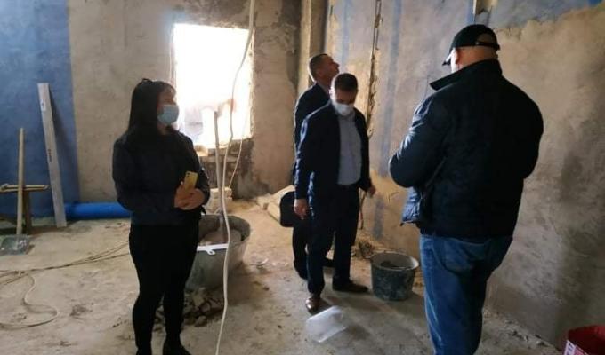 Ознайомились з ходом ремонтних робіт у КНП «Біловодська багатопрофільна лікарня»