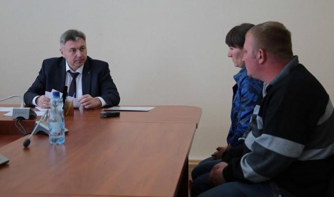 Голова Луганської облдержадміністрації – керівник обласної військово-цивільної адміністрації Юрій Гарбуз провів особистий прийом громадян