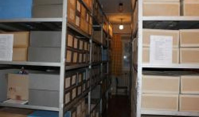 24 грудня – День працівників архівних установ 