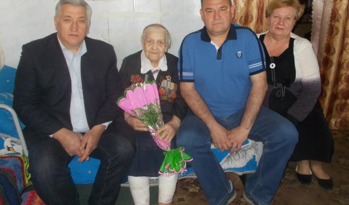 Очільники району та народний депутат України С. Шахов відвідали ветеранів