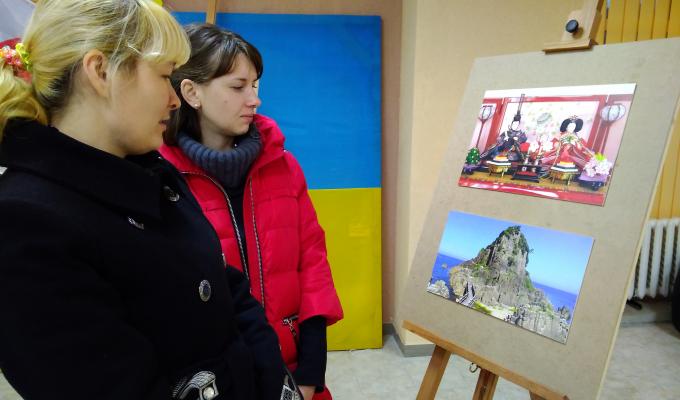 Відбулось відкриття мобільної виставки японської фотографії