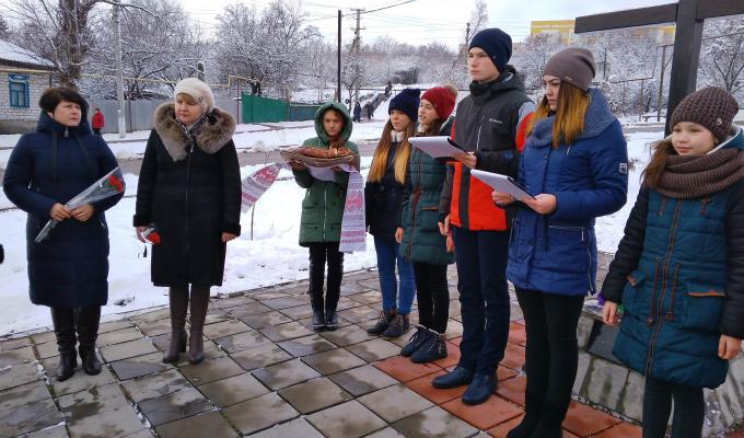 Вшанували пам'ять жертв голодоморів