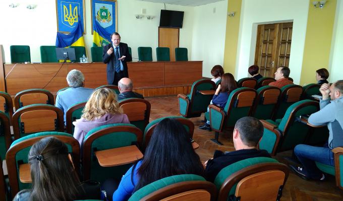 Заступник директора «Громадського інституту регіональних проблем» зустрівся з громадськими активістами району
