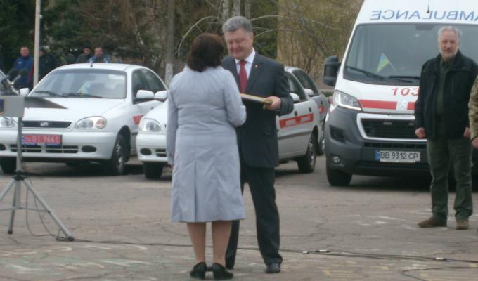 Президент України вручив спецтранспорт для медичних закладів Біловодського району