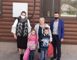 Привітали батьків та дітей з Днем усиновлення