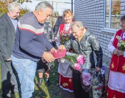 Поздоровили зі знаменною датою