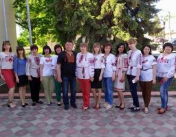 Шановні друзі!